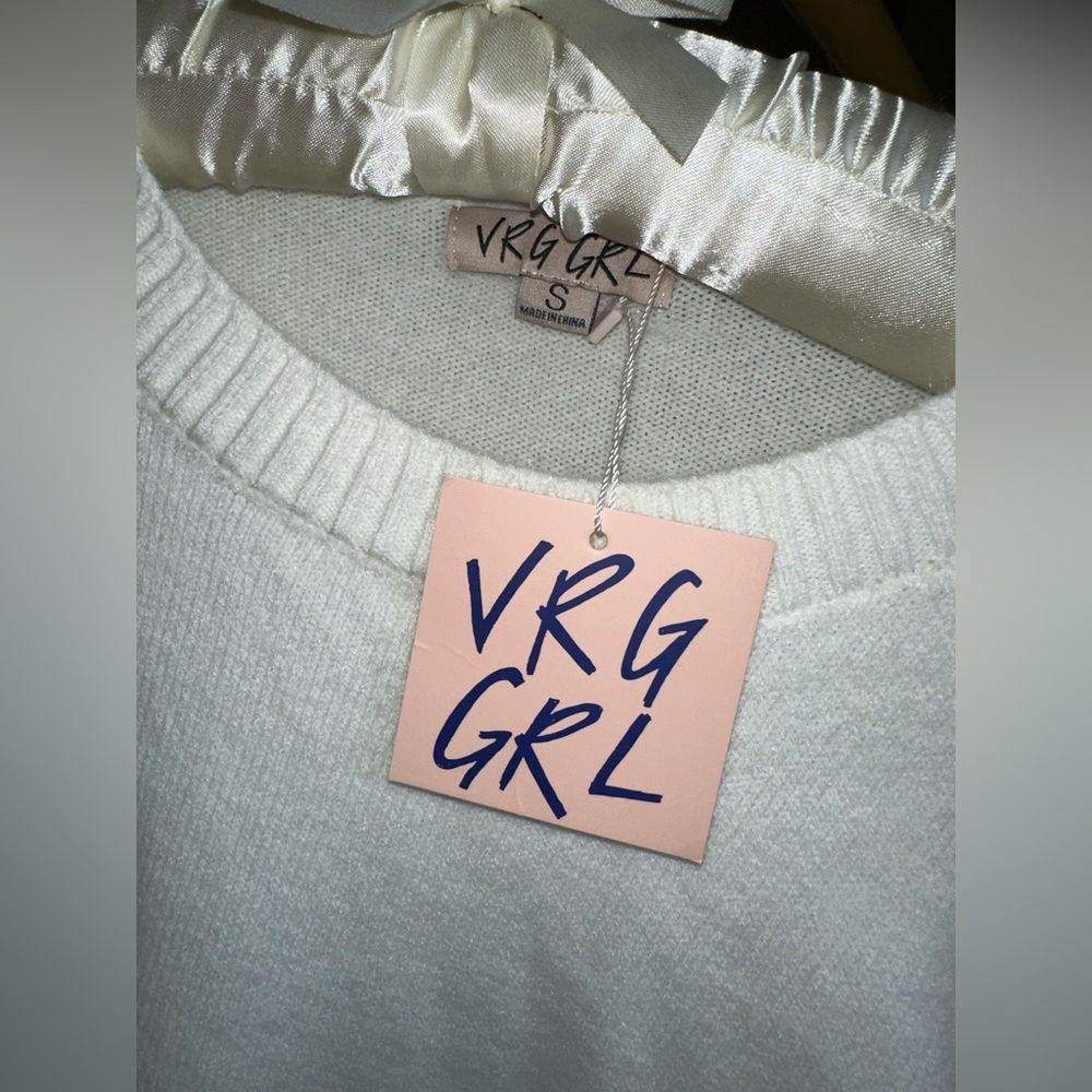 VRG girl oversized white sweater with fruit print
